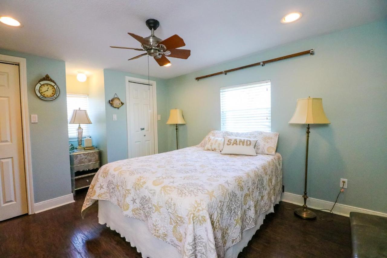 Perfect Location Spacious Yard Coffee Bar At This Lovely Beach Home Galveston Esterno foto
