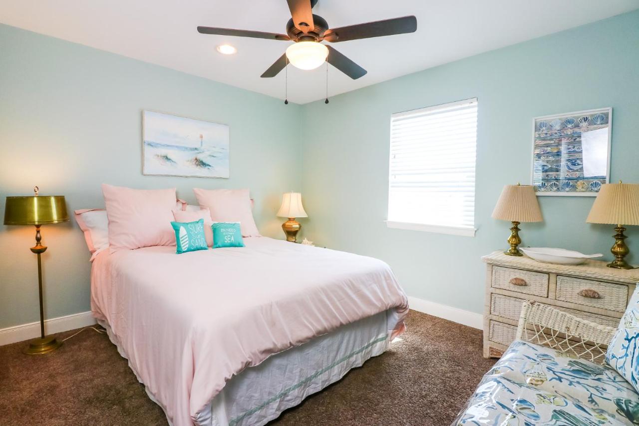 Perfect Location Spacious Yard Coffee Bar At This Lovely Beach Home Galveston Esterno foto